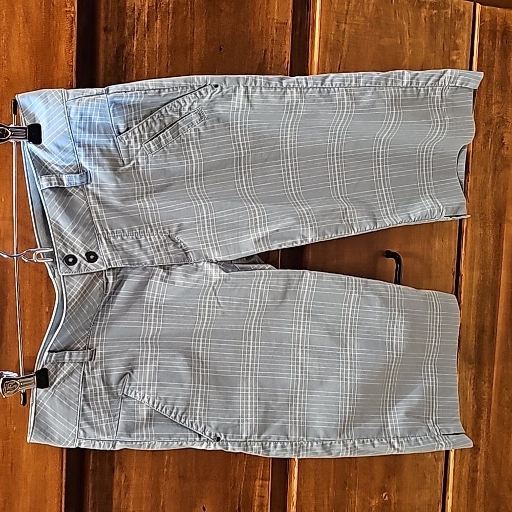 Columbia walking shorts